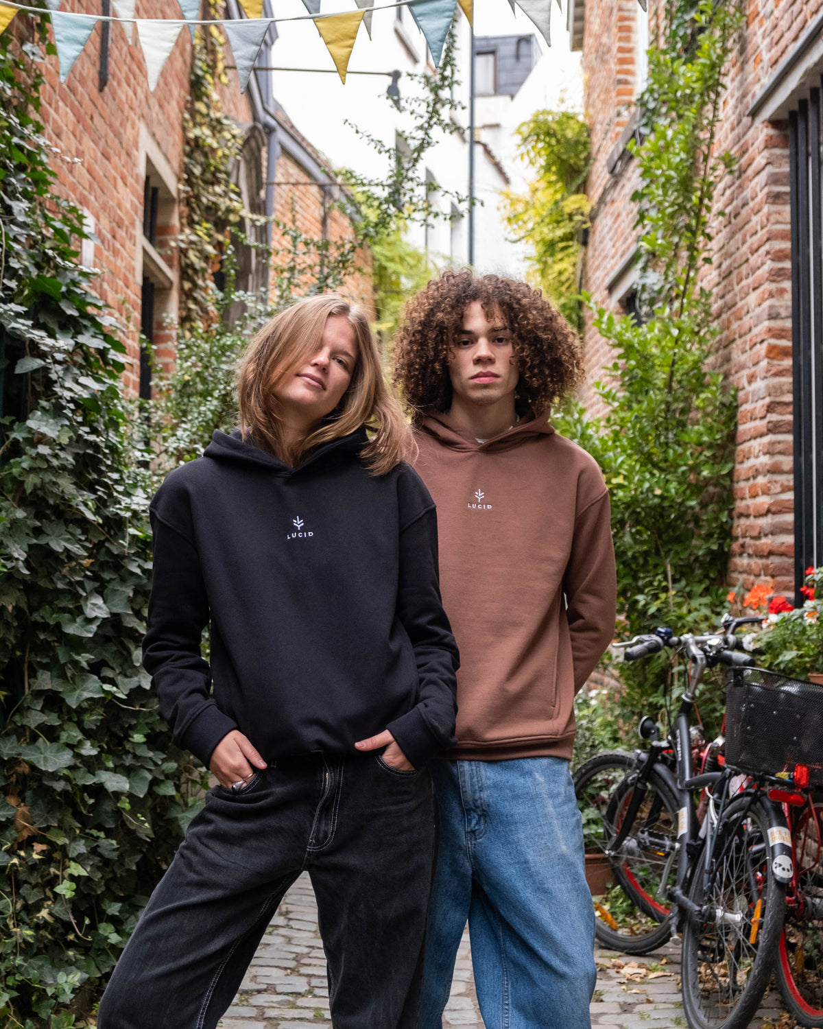 Hoodie Unisexe coupe oversized confortable