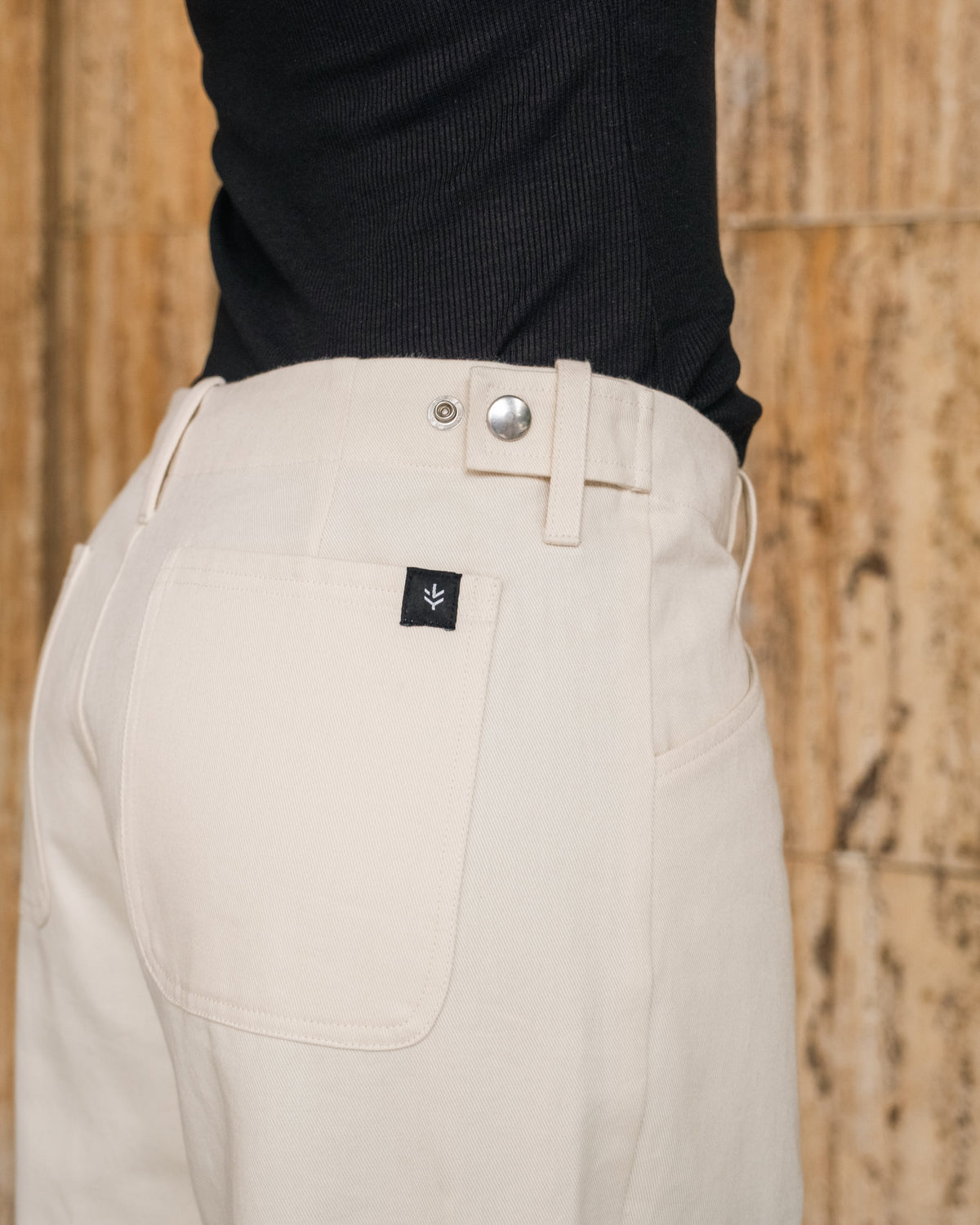 Pantalon Chino femme tissu solide et léger